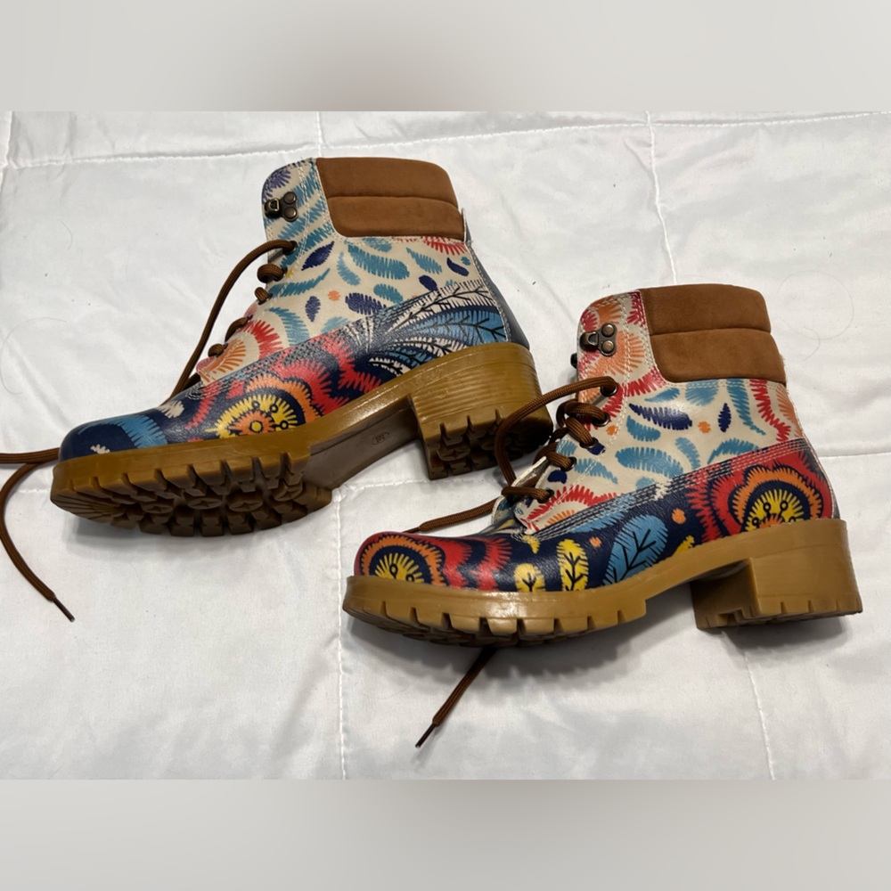 Goby Colorful Patterned Women's Boots - Picture 2 of 6